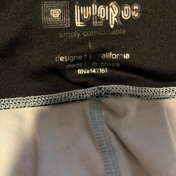 LulaRoe spandex leggings women’s large floral capri - Picture 2 of 4